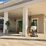 Vista Bella In Ruhiger Villengegend Mit Meerblick أذيخي