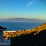 Vista Bella In Ruhiger Villengegend Mit Meerblick فيلة