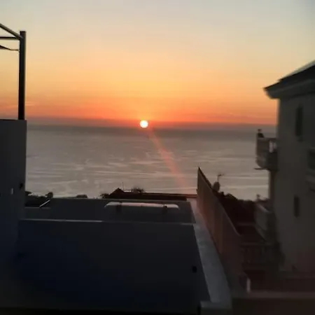 ヴィラ Vista Bella In Ruhiger Villengegend Mit Meerblick アデヘ